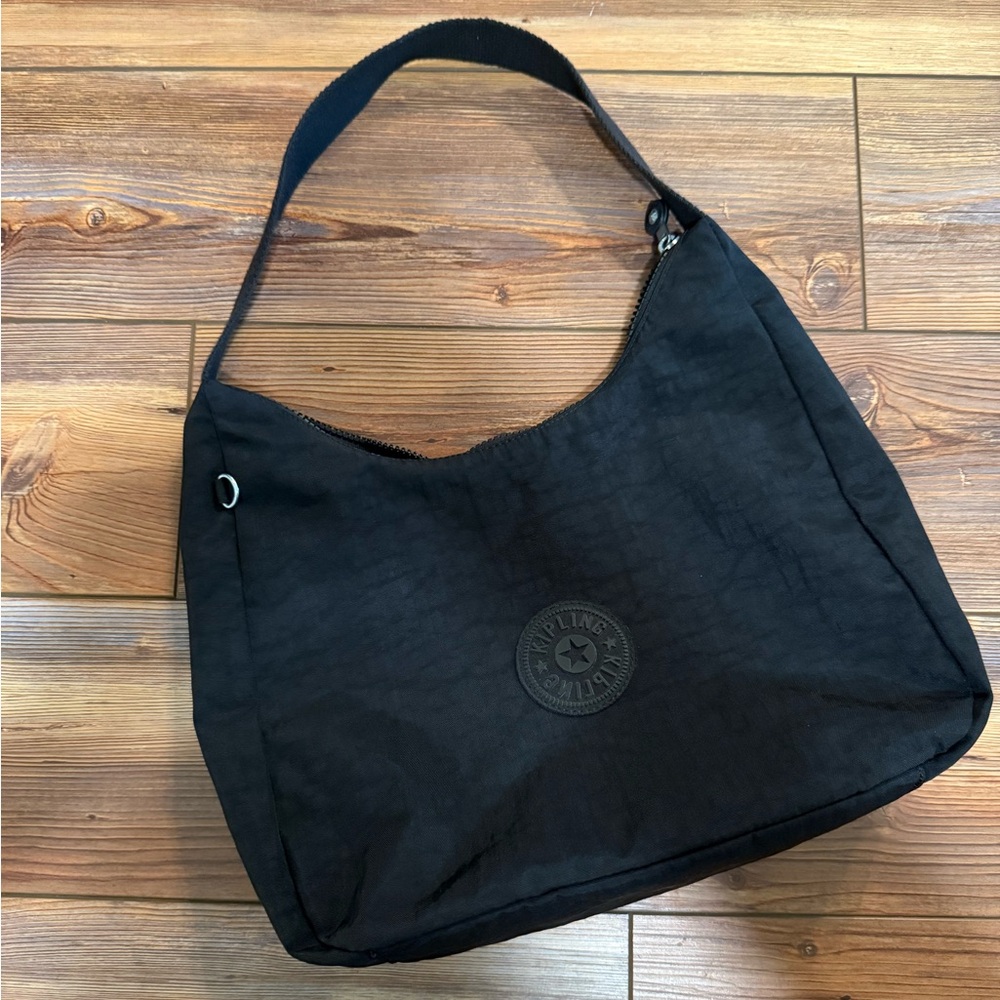 EUC Black tonal Kipling Isodora